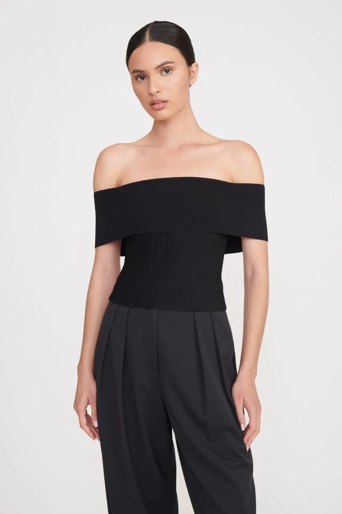 ARTISTRY TOP BLACK