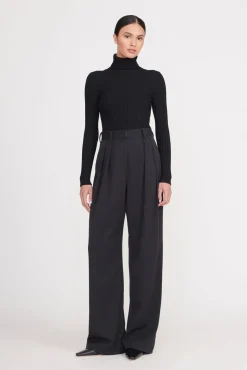 JACE TOP  BLACK